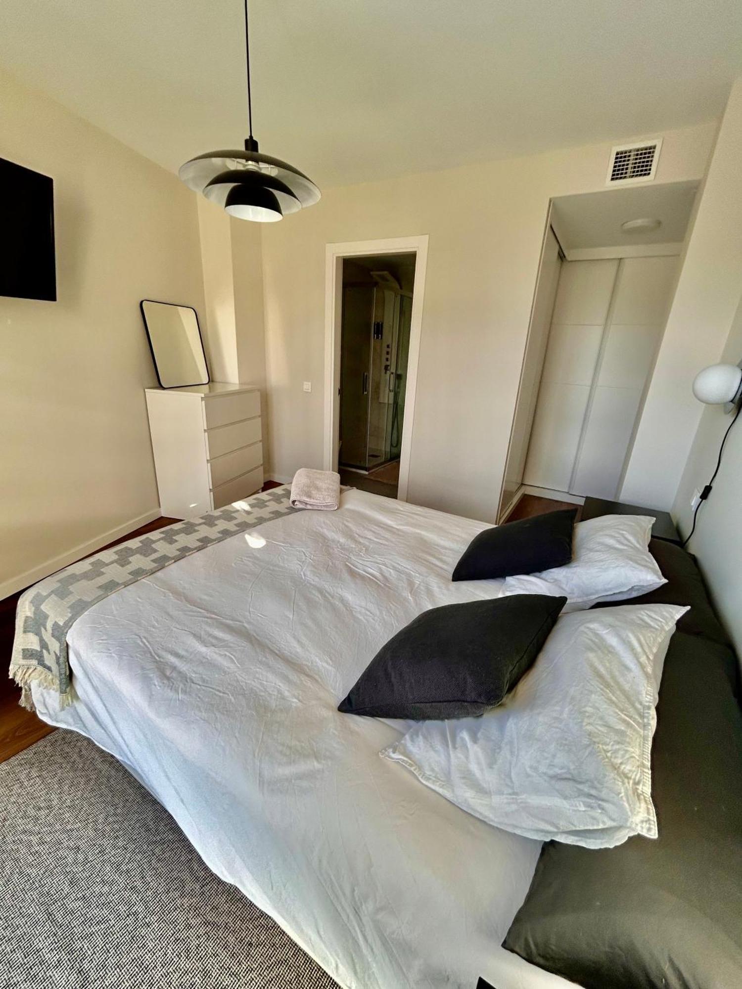 Moderno Apartamento Inteligente マドリード エクステリア 写真